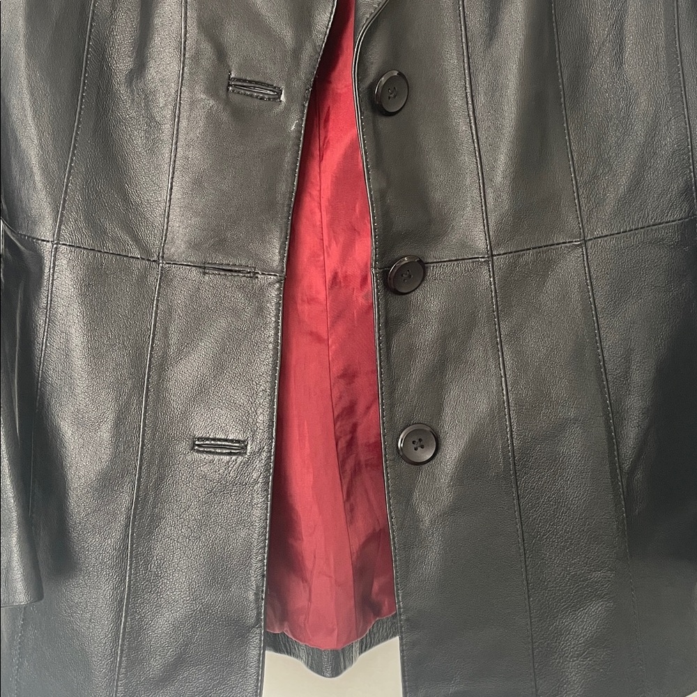 Leather jacket - Picture 2 of 7